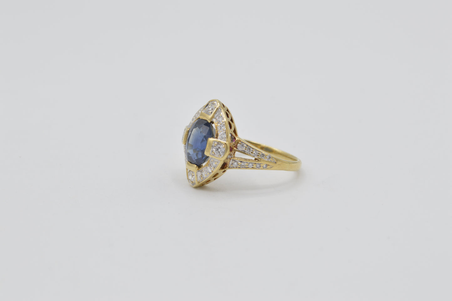 Gia Sapphire Ring, 18k