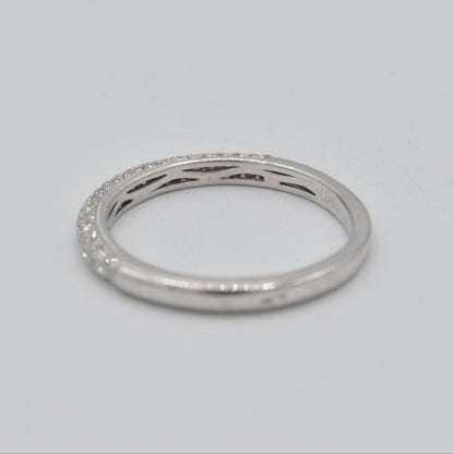 Clara Ring, Platinum